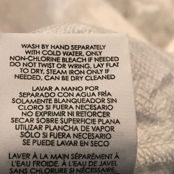 NWT  CAbi Prudence Lace White Top - Picture 10 of 11